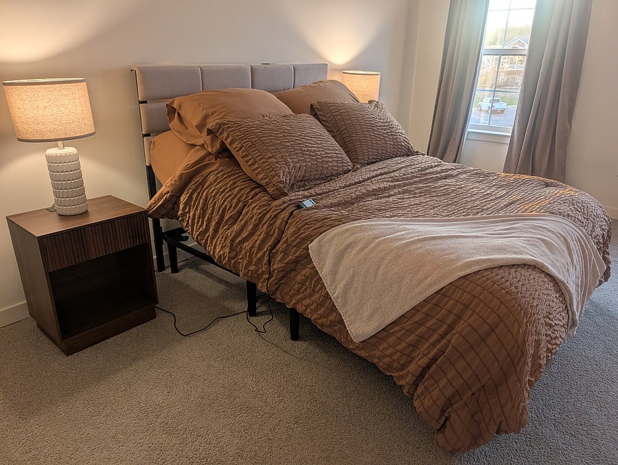 Adjustable bed