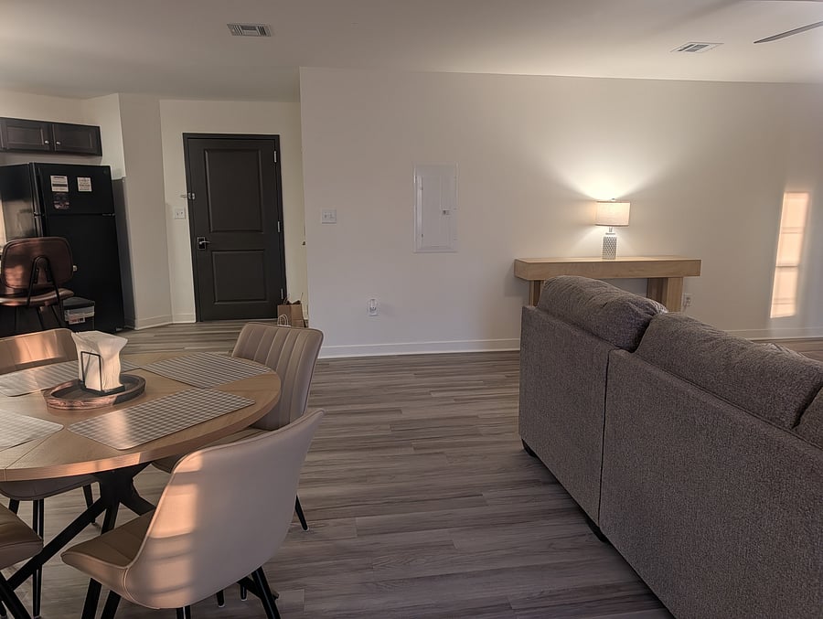 Furnished Finder property 1031351_1 photo 3
