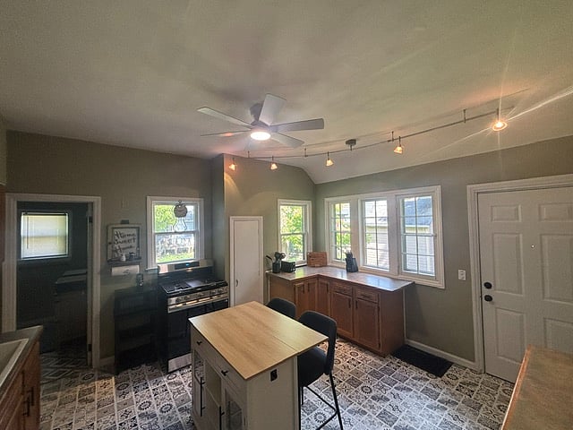 Furnished Finder property 1031396_1 photo 4