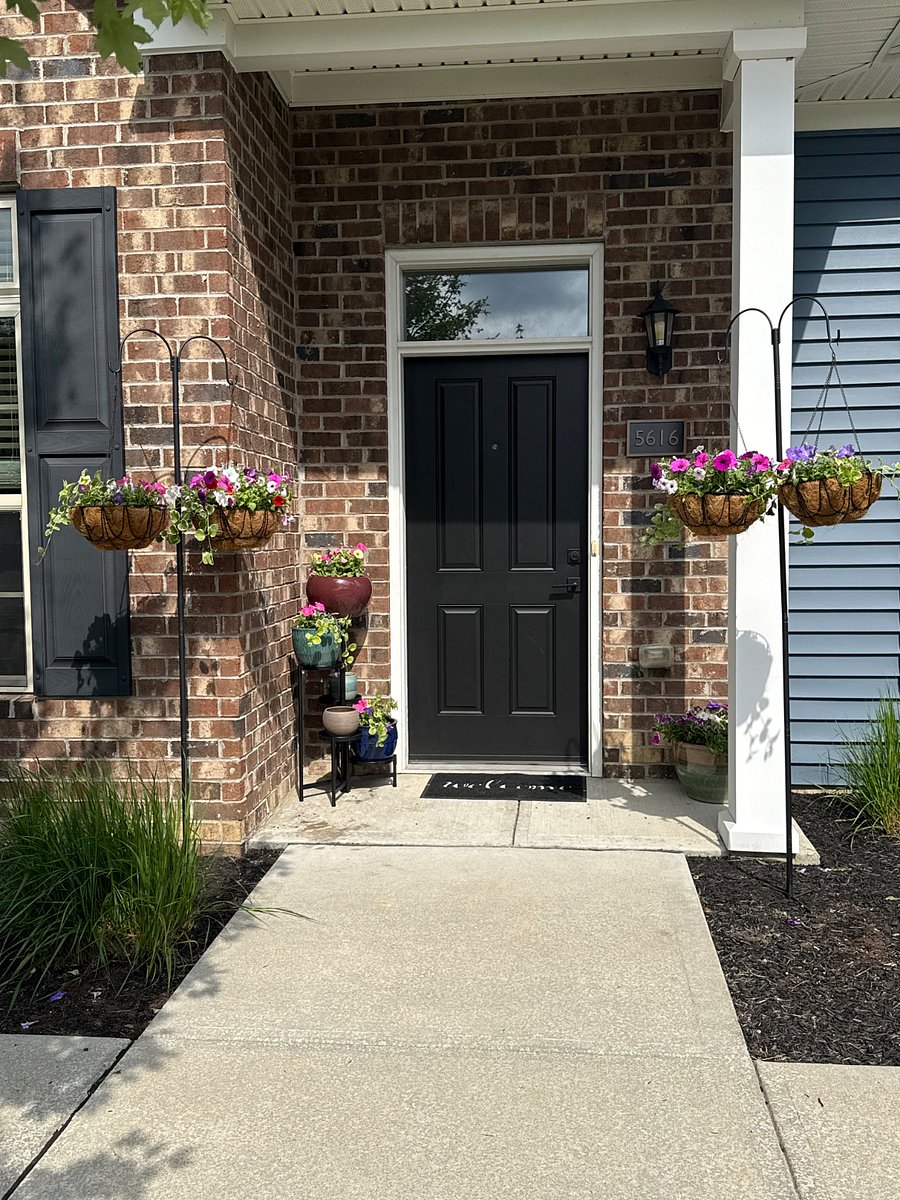Front porch and Amin entrance