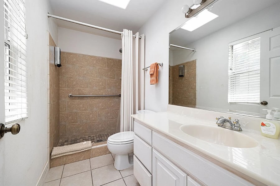 Furnished Finder property 1031403_1 photo 11