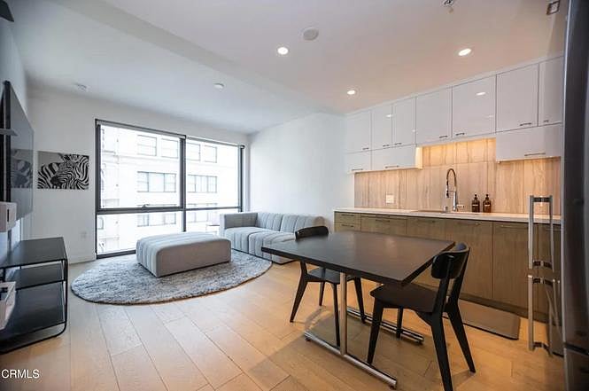Furnished Finder property 1031488_1 photo 3