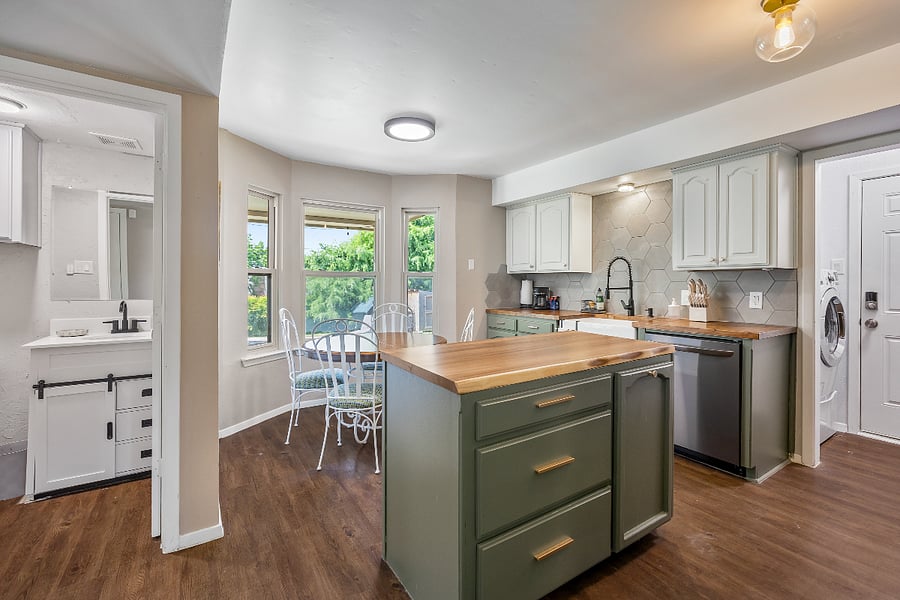 Furnished Finder property 1031604_1 photo 11