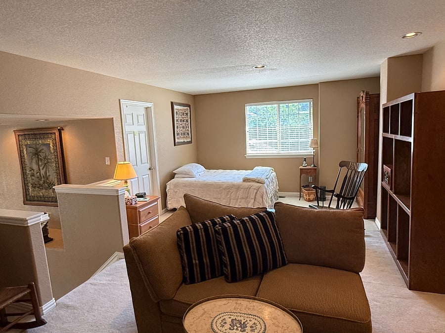 Secondary bedroom on loft