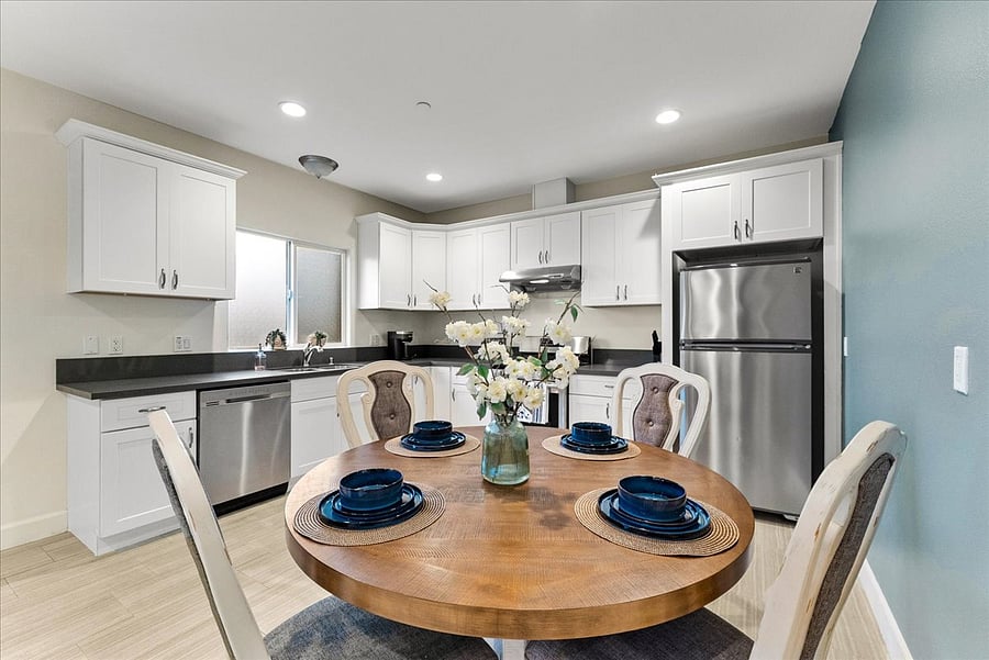 Furnished Finder property 1031803_1 photo 11