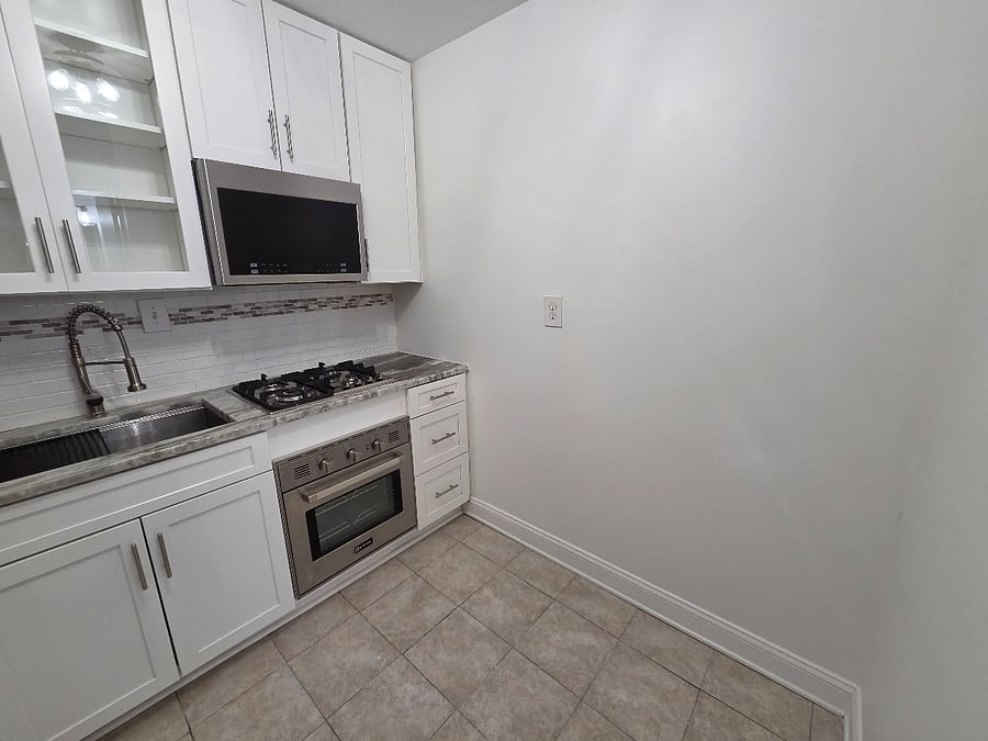Furnished Finder property 1031825_1 photo 12