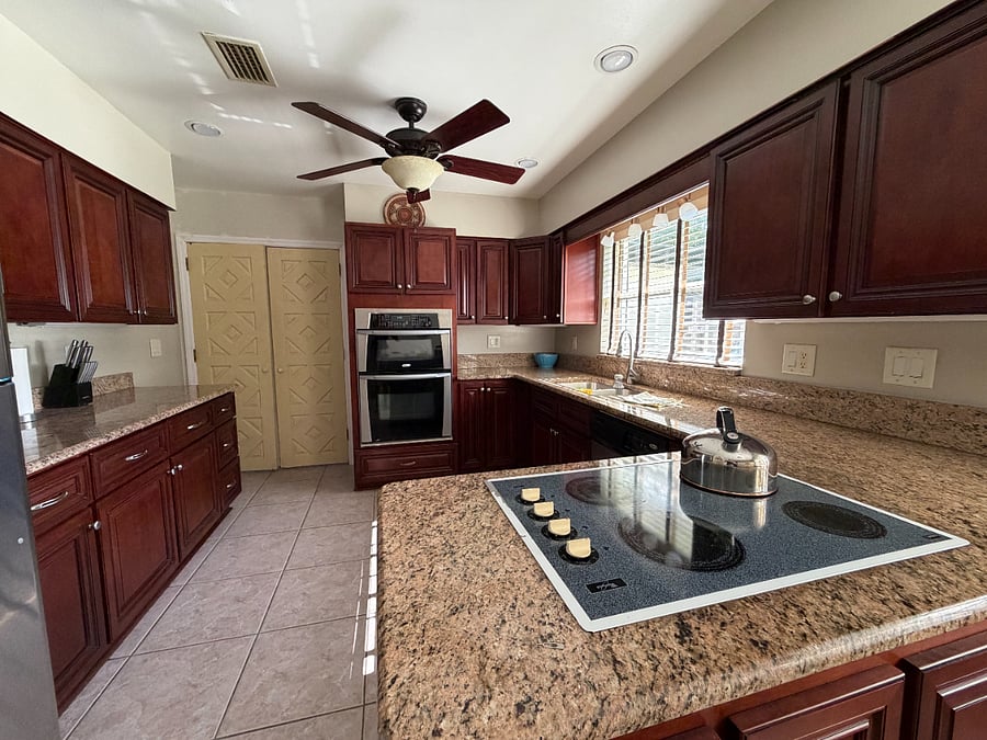 Furnished Finder property 1031848_1 photo 4