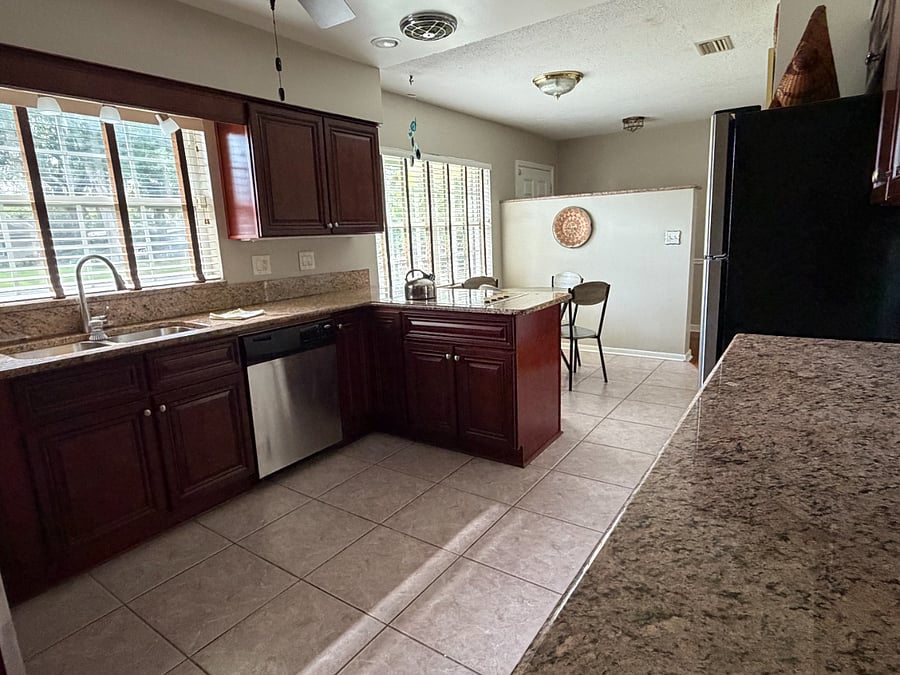Furnished Finder property 1031848_1 photo 3