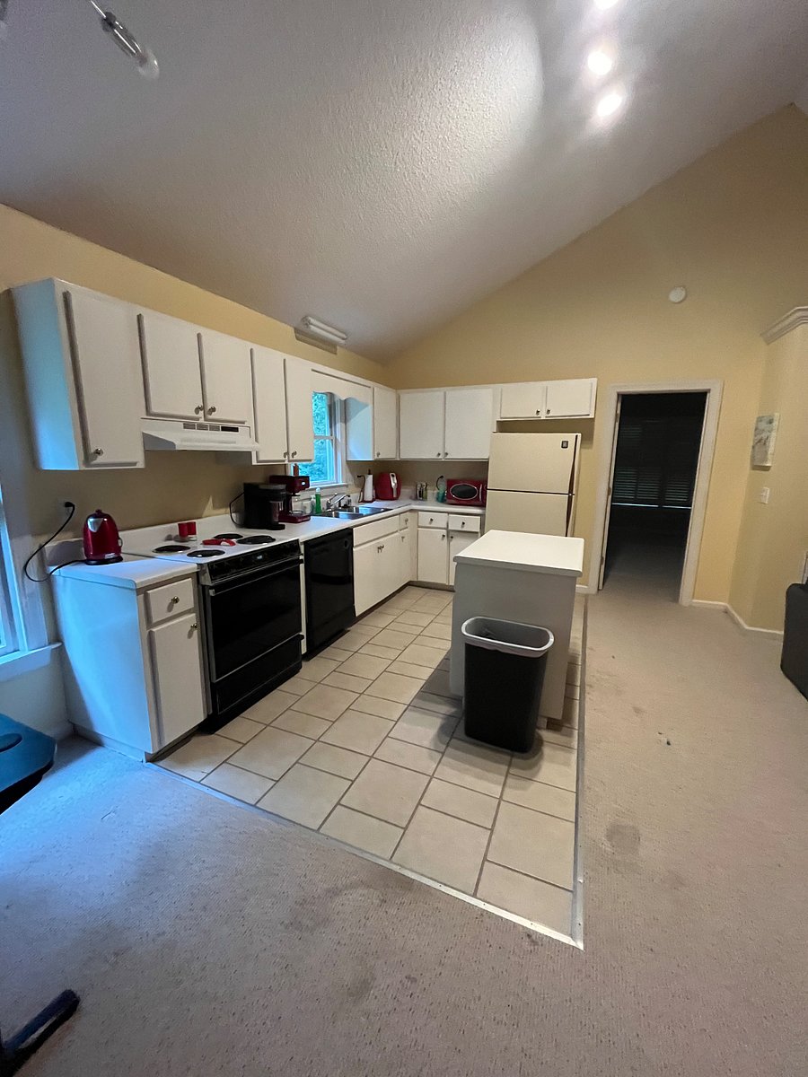 Furnished Finder property 1031878_1 photo 8