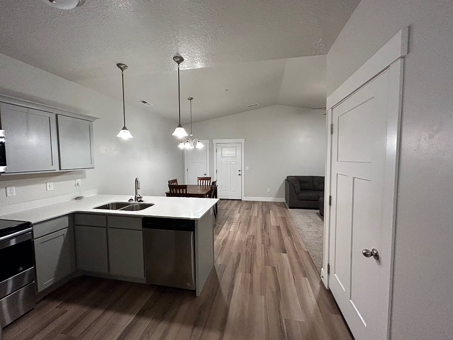 Furnished Finder property 1031890_1 photo 3