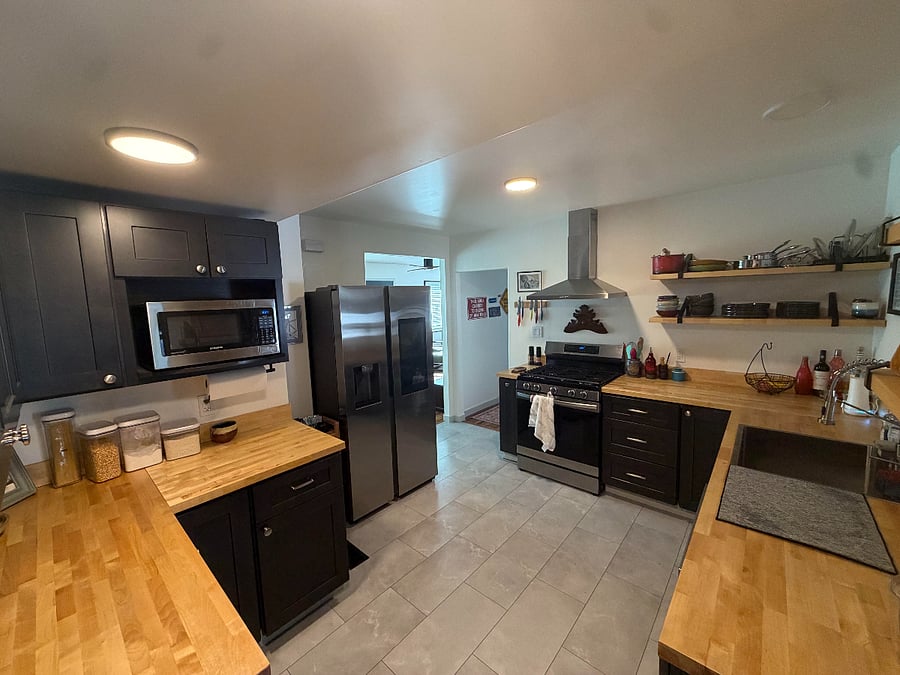 Furnished Finder property 1031981_1 photo 9