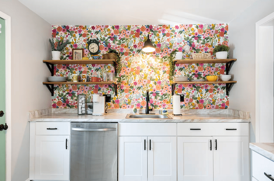 Full sized appliances and kitchen equipped with all that you need
