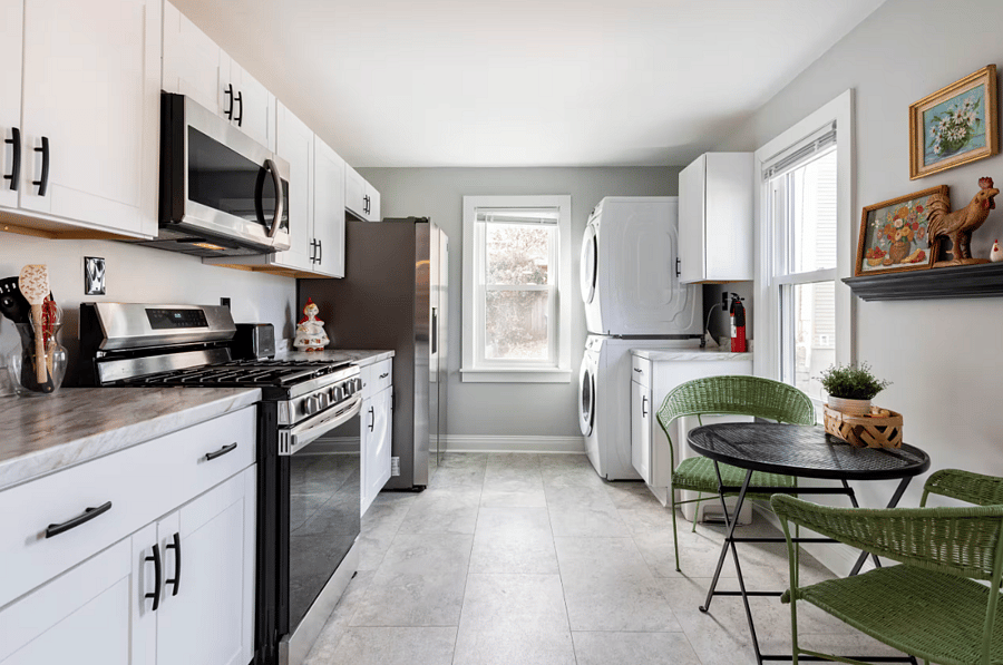 Full sized appliances and kitchen equipped with all that you need