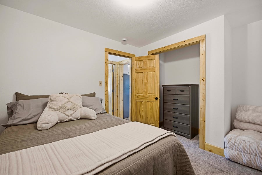 Furnished Finder property 1032058_1 photo 11