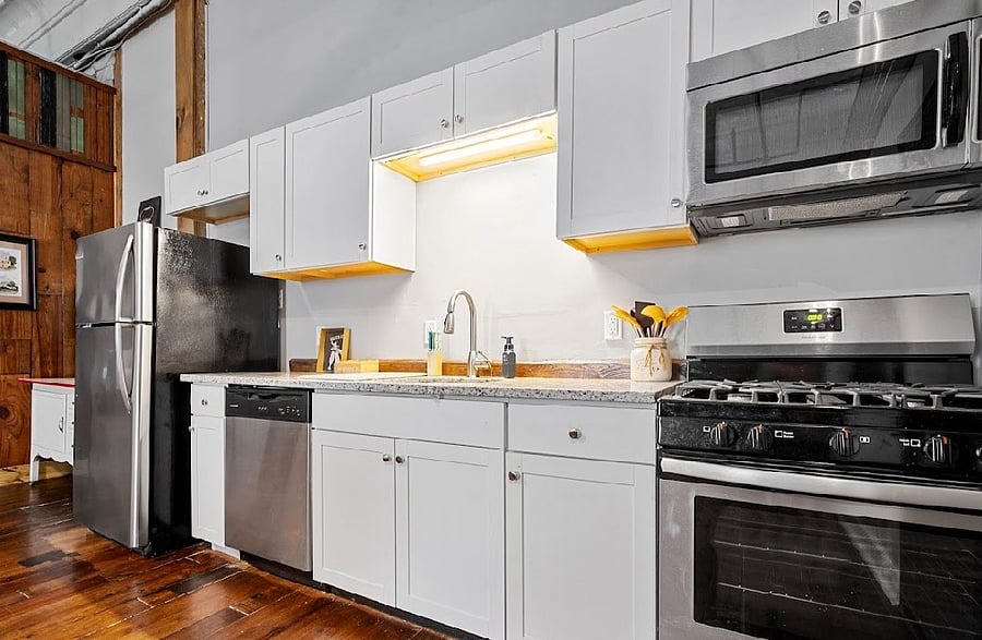 Full Kitchen with Essentials Provided