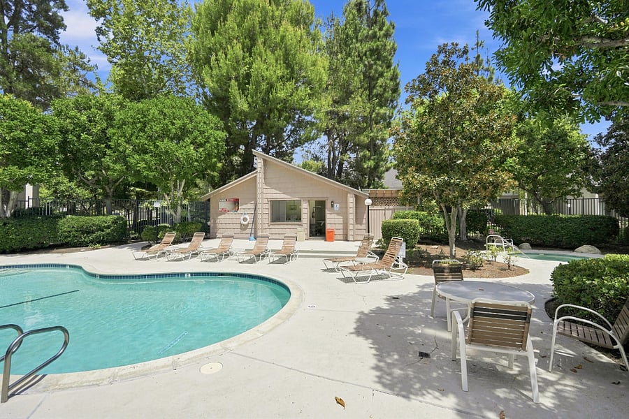 Furnished Finder property 1032076_1 photo 21