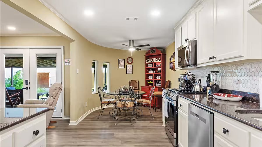 Furnished Finder property 1032077_1 photo 12