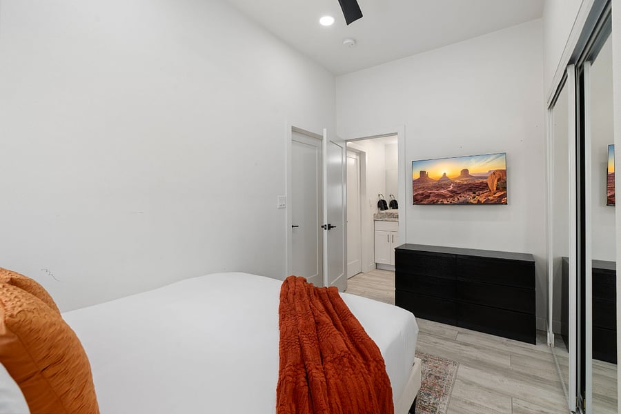 Furnished Finder property 1032105_1 photo 21