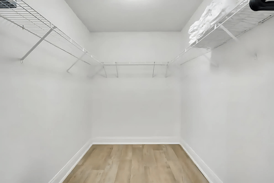 Furnished Finder property 1032134_11 photo 32