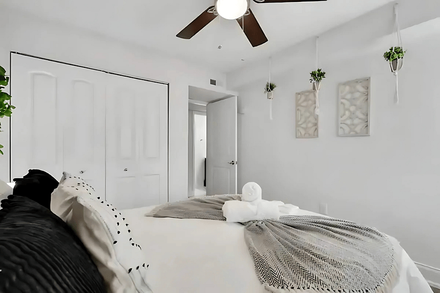 Furnished Finder property 1032134_11 photo 22
