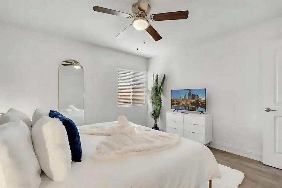 Furnished Finder property 1032134_11 photo 23