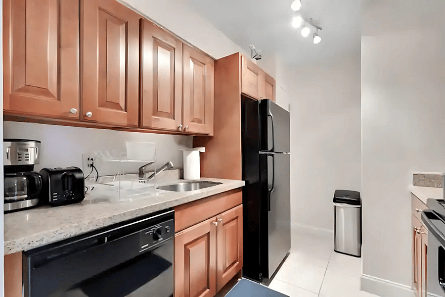 Furnished Finder property 1032134_11 photo 21