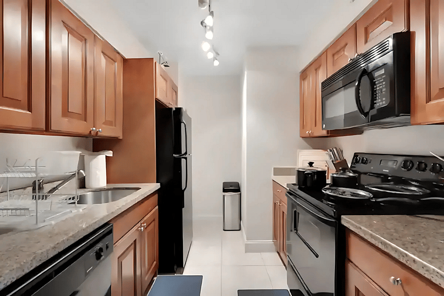 Furnished Finder property 1032134_11 photo 20