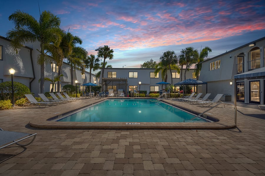 Furnished Finder property 1032134_11 photo 37