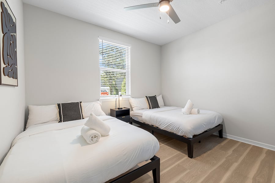 Furnished Finder property 1032135_7 photo 38