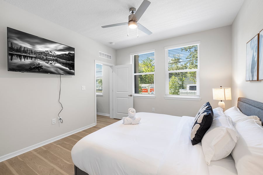 Furnished Finder property 1032135_7 photo 28