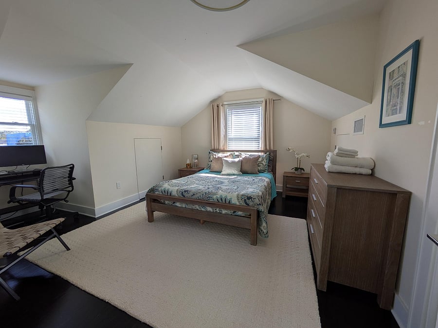Second queen bedroom