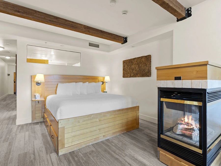 King Bed / Studio
