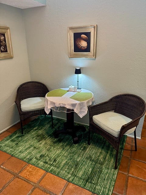 Breakfast Room