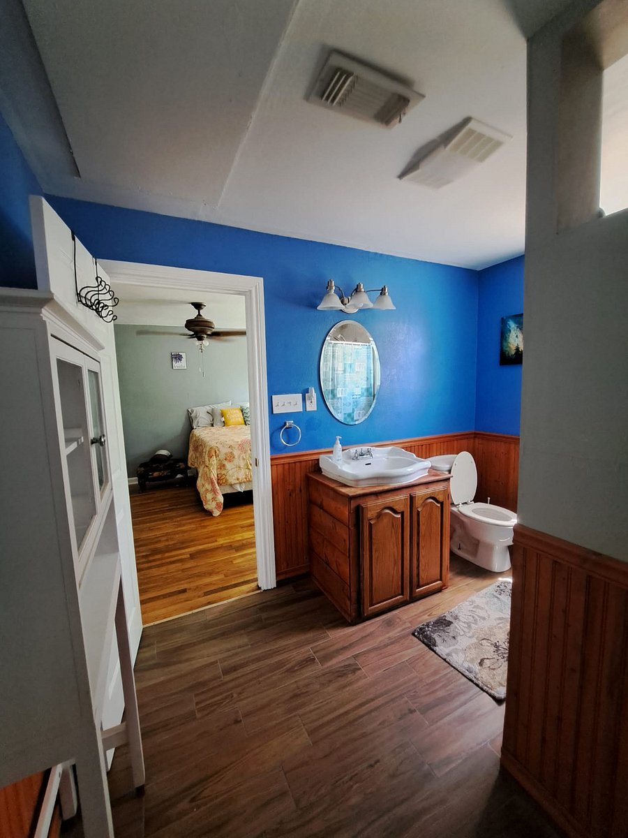 Bathroom Entrance 2