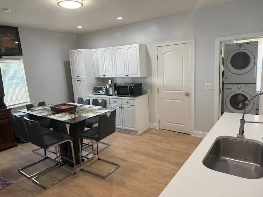 Furnished Finder property 1032313_1 photo 4