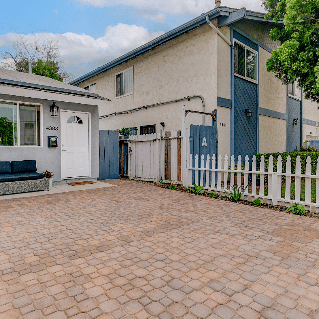 Your Private Gated Front Yard 