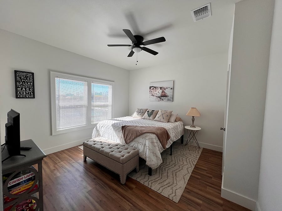 Furnished Finder property 1032338_1 photo 3