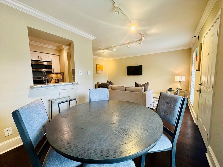 Furnished Finder property 1032374_1 photo 3