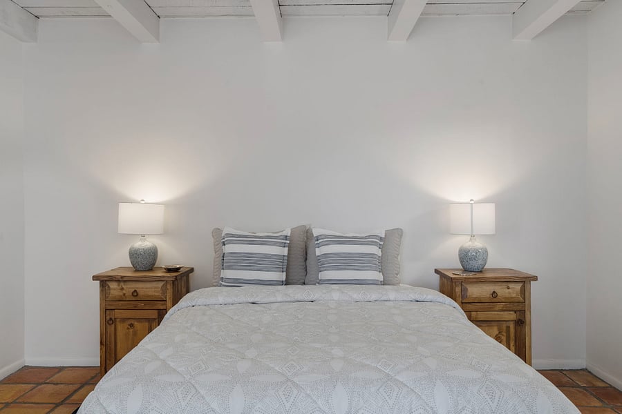 Primary Bedroom / Queen Bed