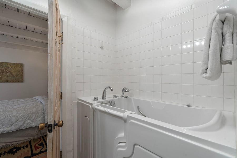 Primary Suite Bathroom / En Suite