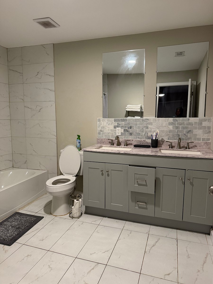 Furnished Finder property 1032404_1 photo 30