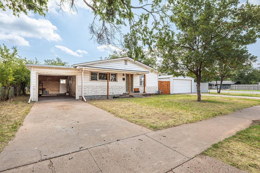 Attached single car garage