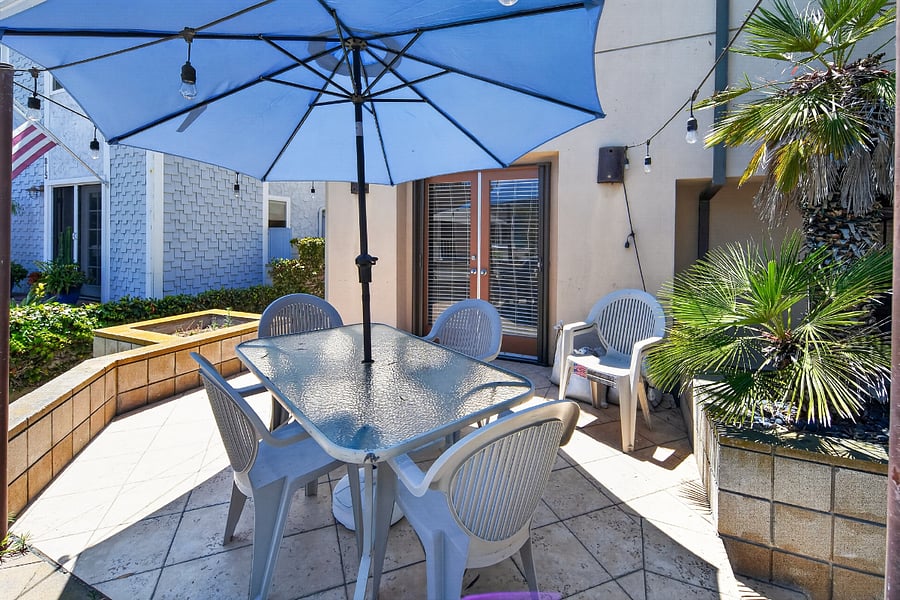 Patio Dining for 4