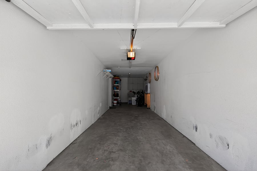 Garage / Back Exterior