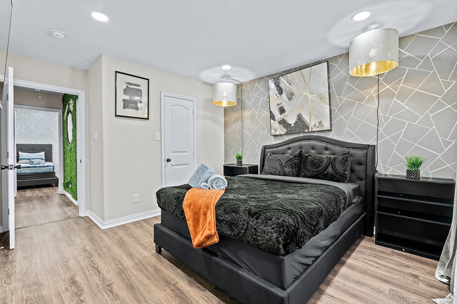 Second Bedroom - Queen Bed with Smart TV