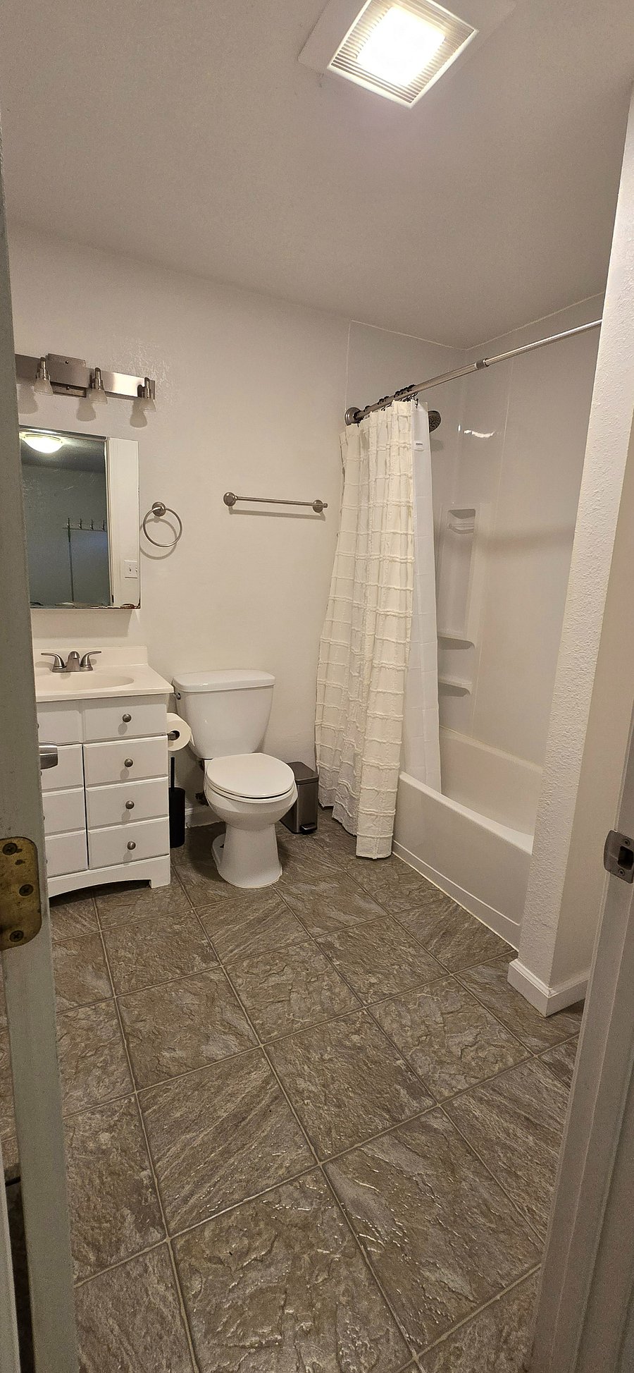 Furnished Finder property 1032431_1 photo 6
