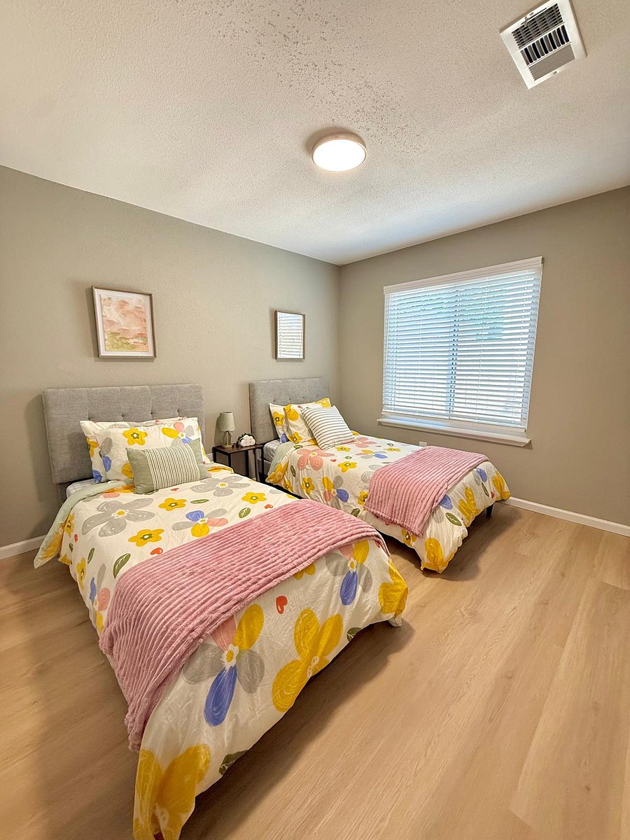 Furnished Finder property 1032436_1 photo 17