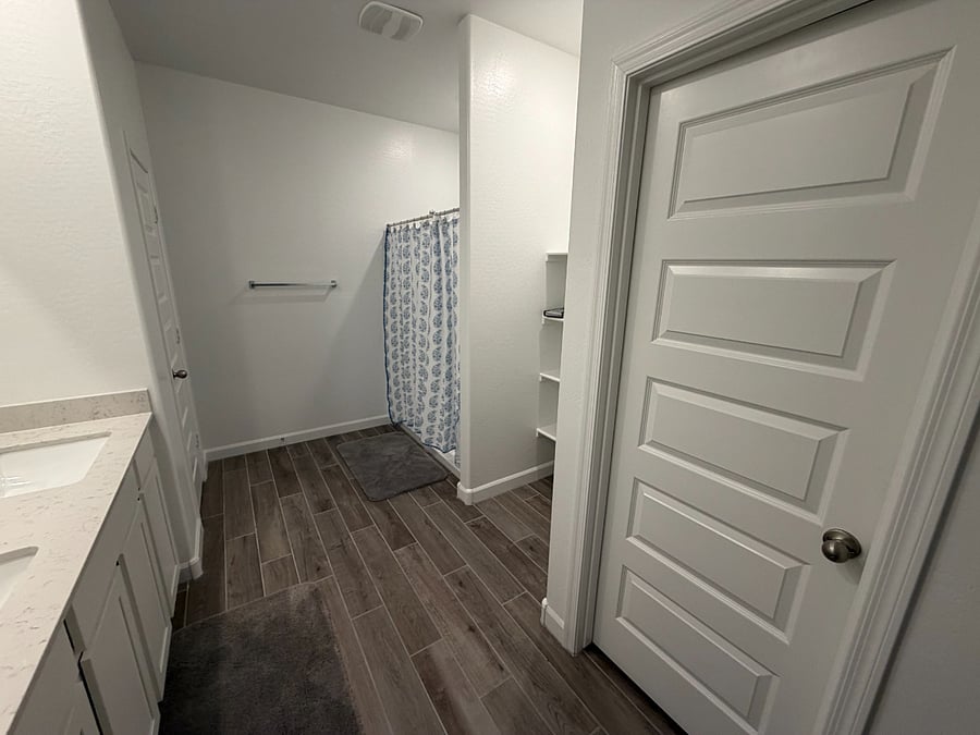 Furnished Finder property 1032437_1 photo 11