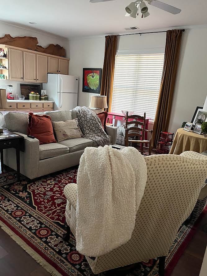 Furnished Finder property 1032467_1 photo 3