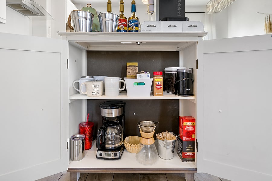 coffee bar with Keurig, drip and pour over 